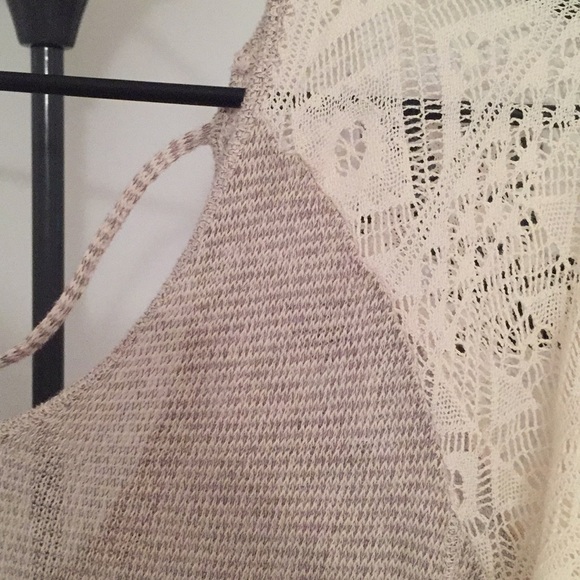 NWT Hollister top - Picture 4 of 7